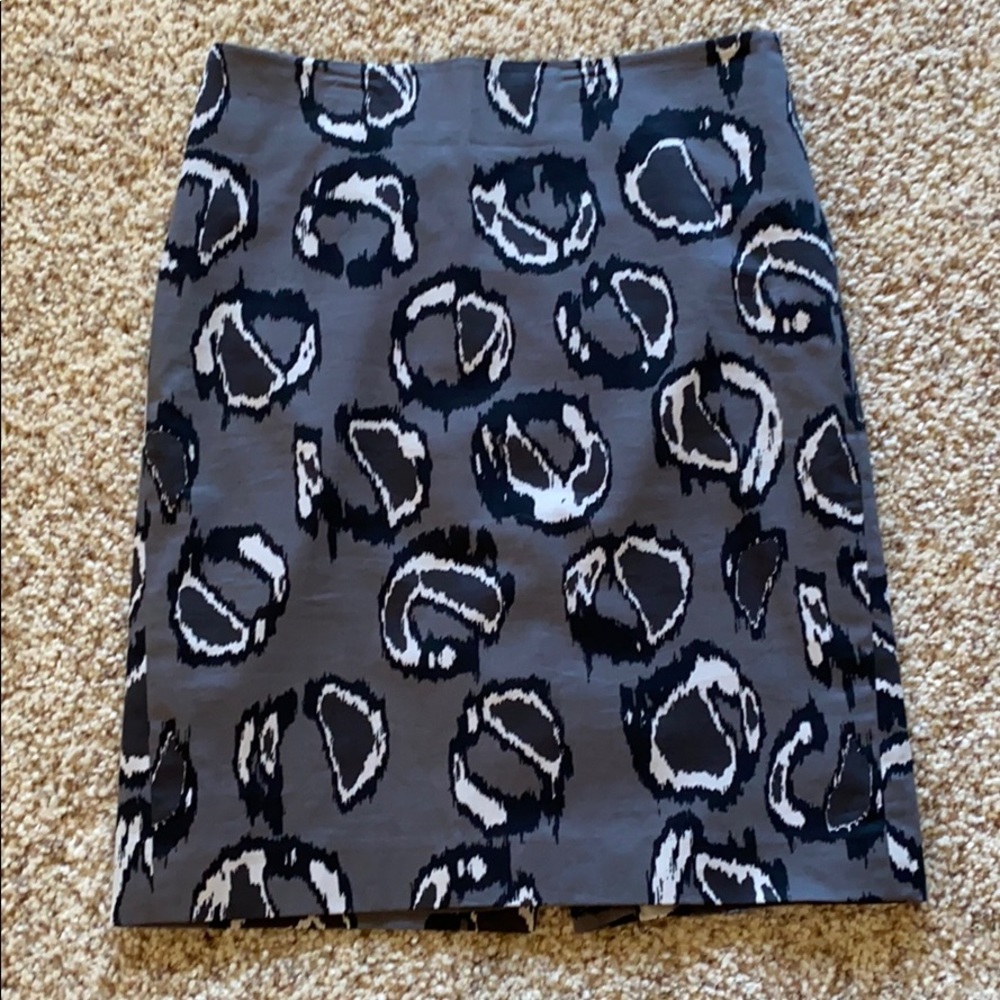 ANN TAYLOR PENCIL SKIRT